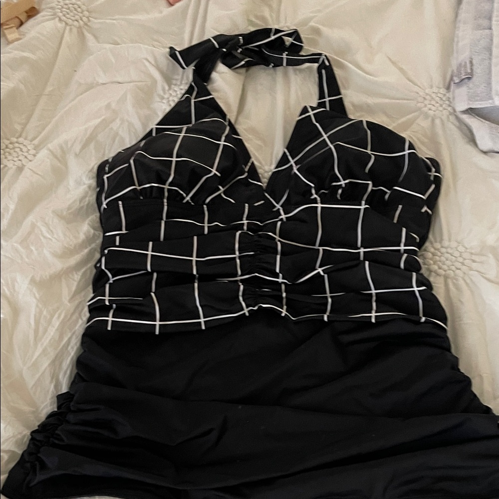 Black white Spanx Tankini Top